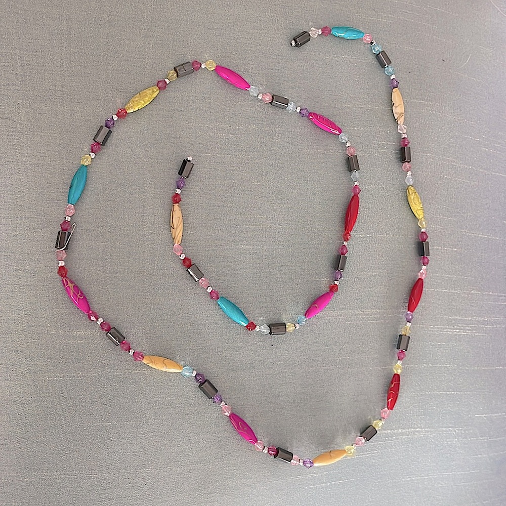 Bracelet. Magnetic multi color bracelet or neckl, can be converted to either,